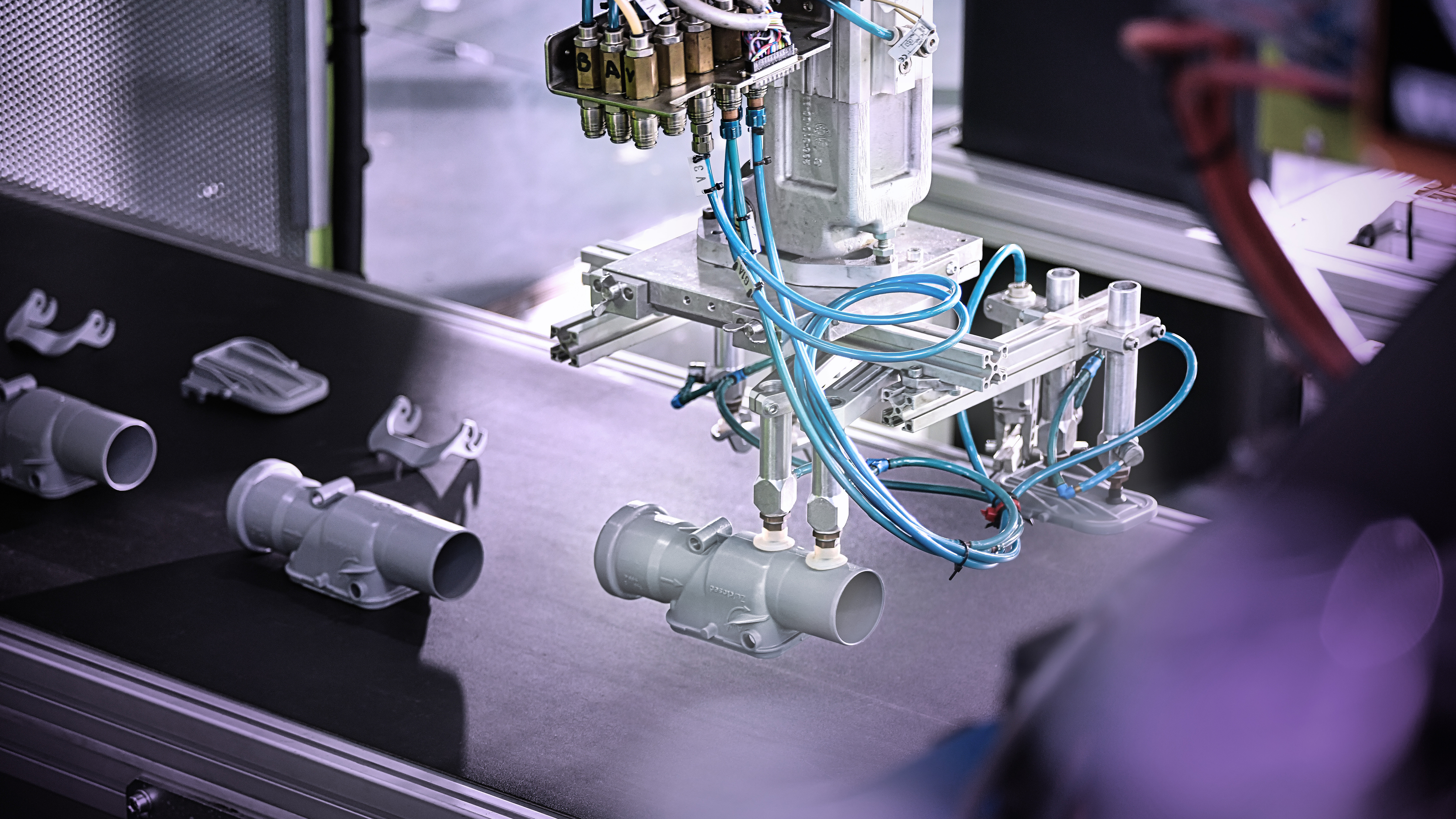 Une qualité de fabrication maximale, de la petite à la grande série Une qualité de fabrication maximale, de la petite à la grande série